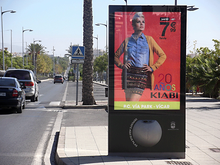 Trabajos de Kiabi, publicidad exterior, Aguadulce, Roquetas, Vícar