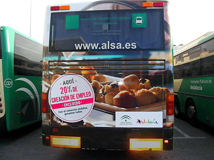 publicidad en autobuses metropolitanos