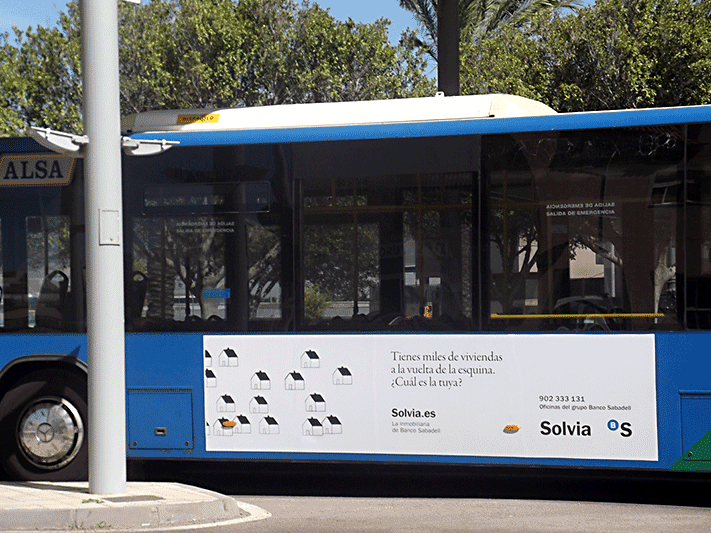 Trabajos de Solvia, almería publicidad autobuses metropolitanos